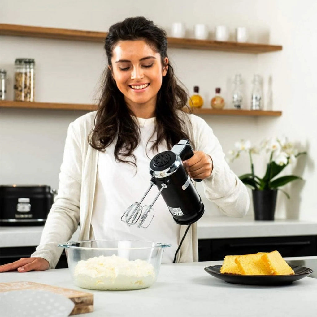 Black Retro Hand Mixer I1562