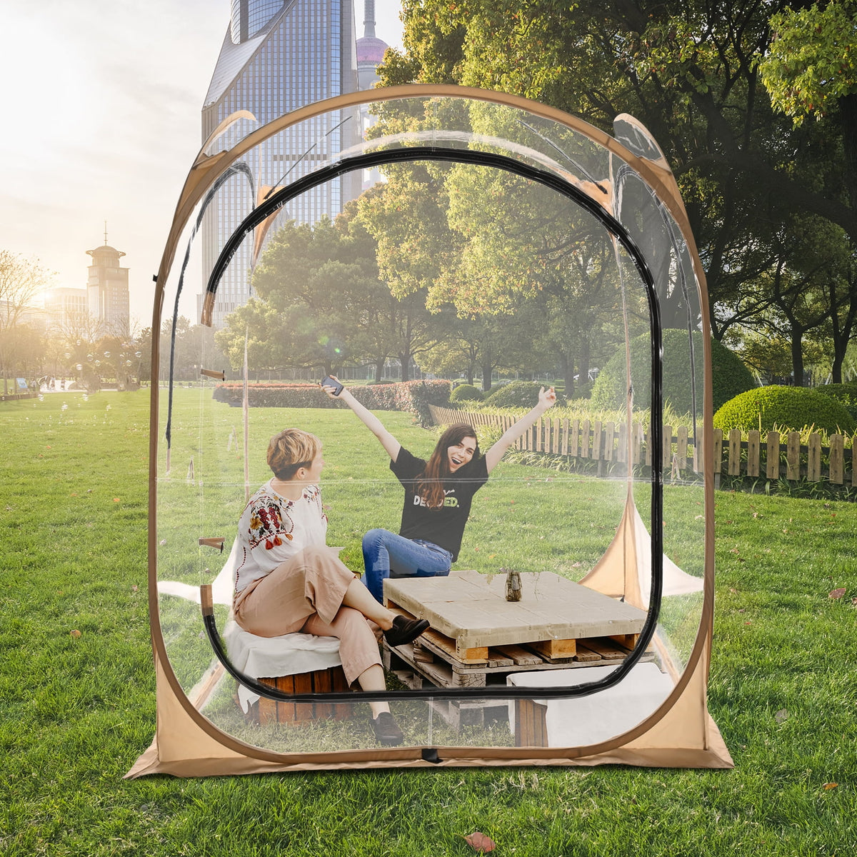 Sports Pop up Tent for up to 3 People, Weatherproof, Clear View C673473
