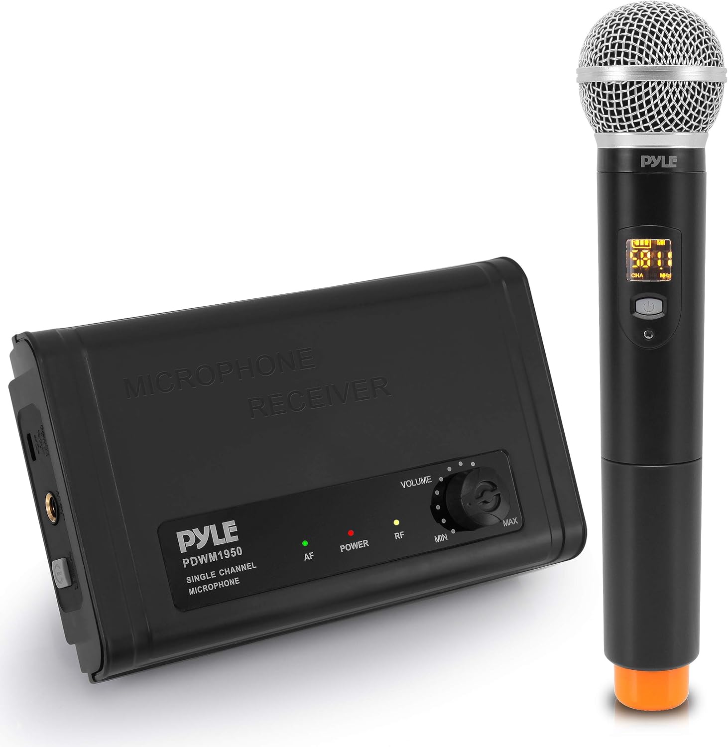 Compact UHF Wireless Microphone System with 1 Handheld Mic B752