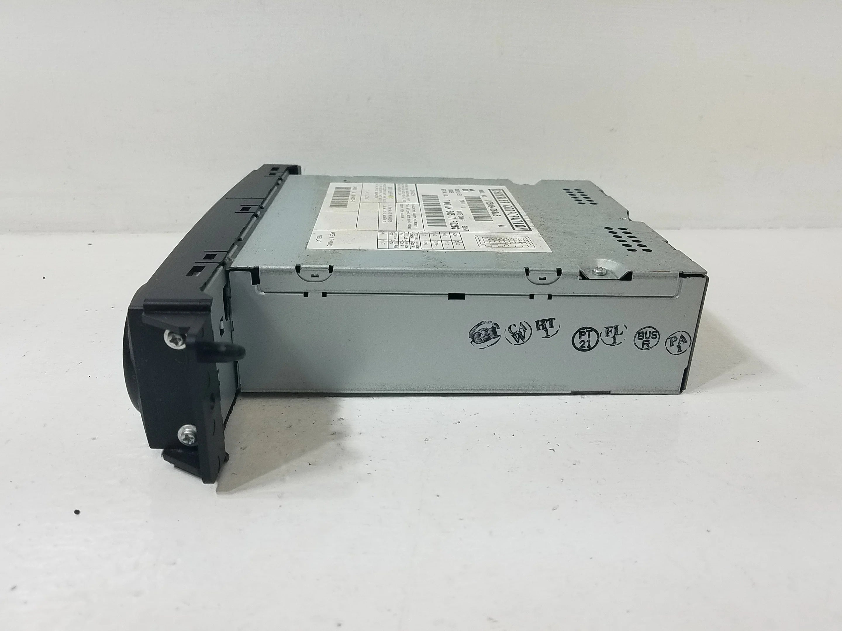 Rear Entertainment DVD Player P574359