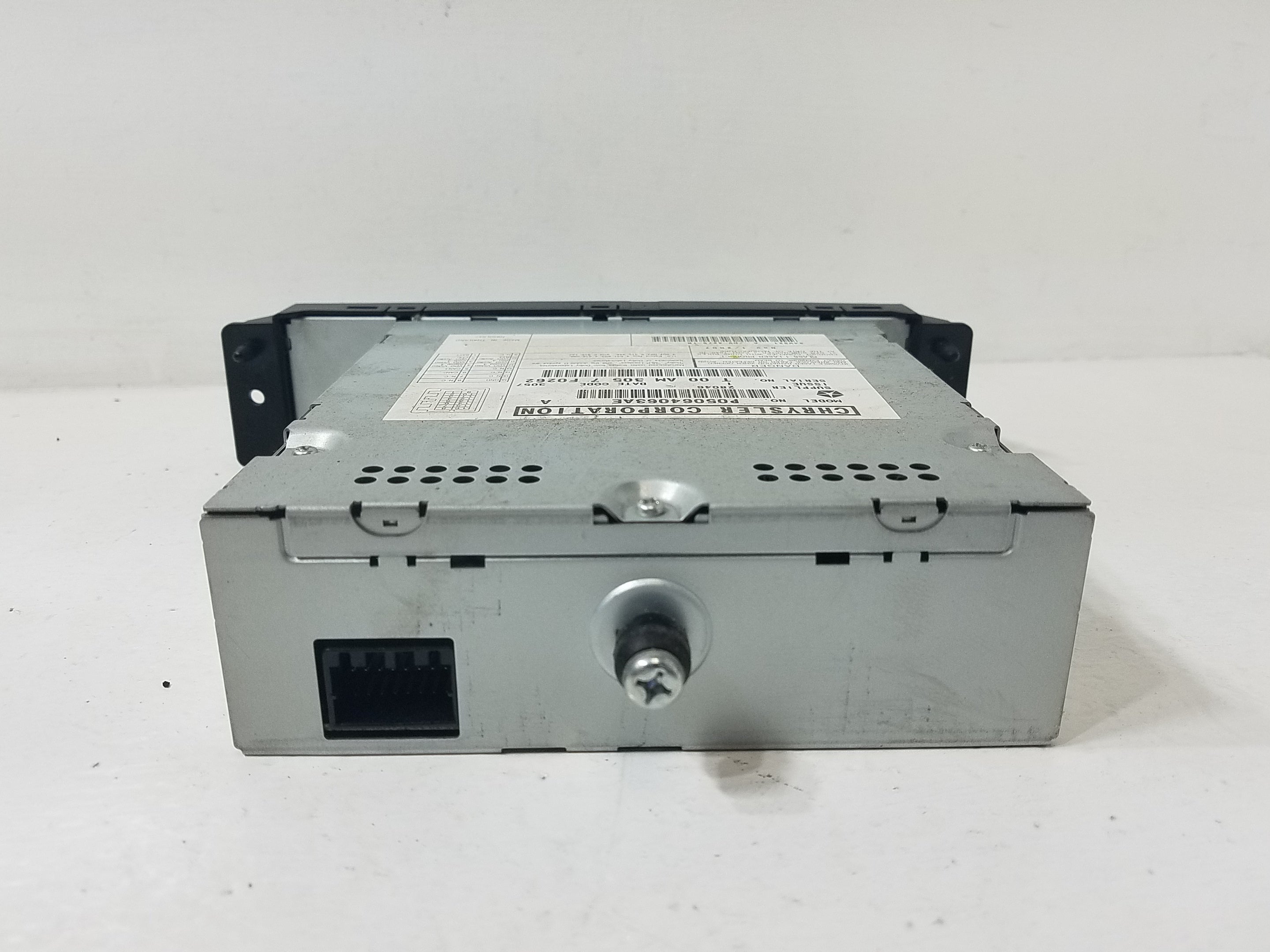 Rear Entertainment DVD Player P574359