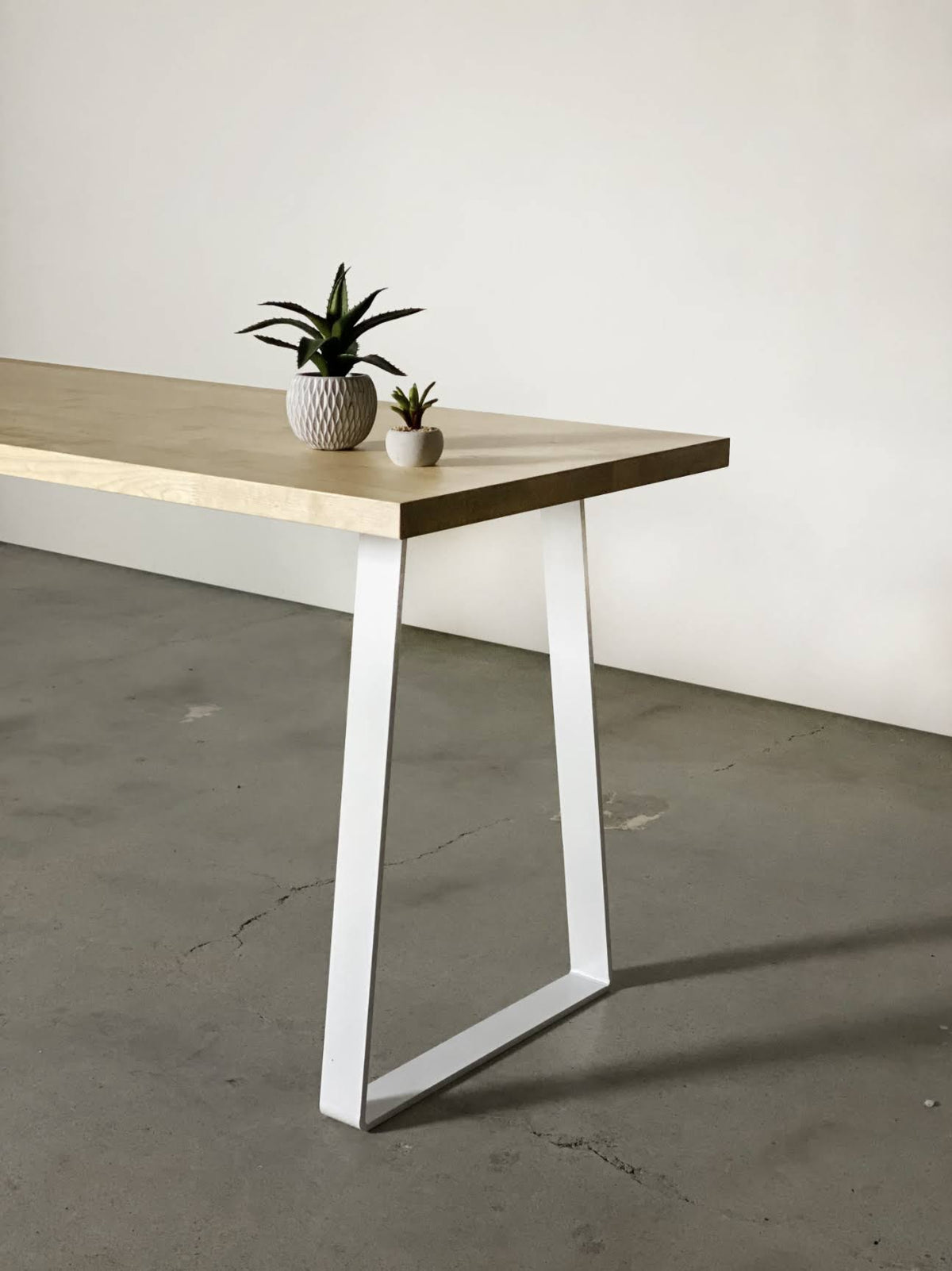 White Flat Bar Table Leg and Bench Base X181605