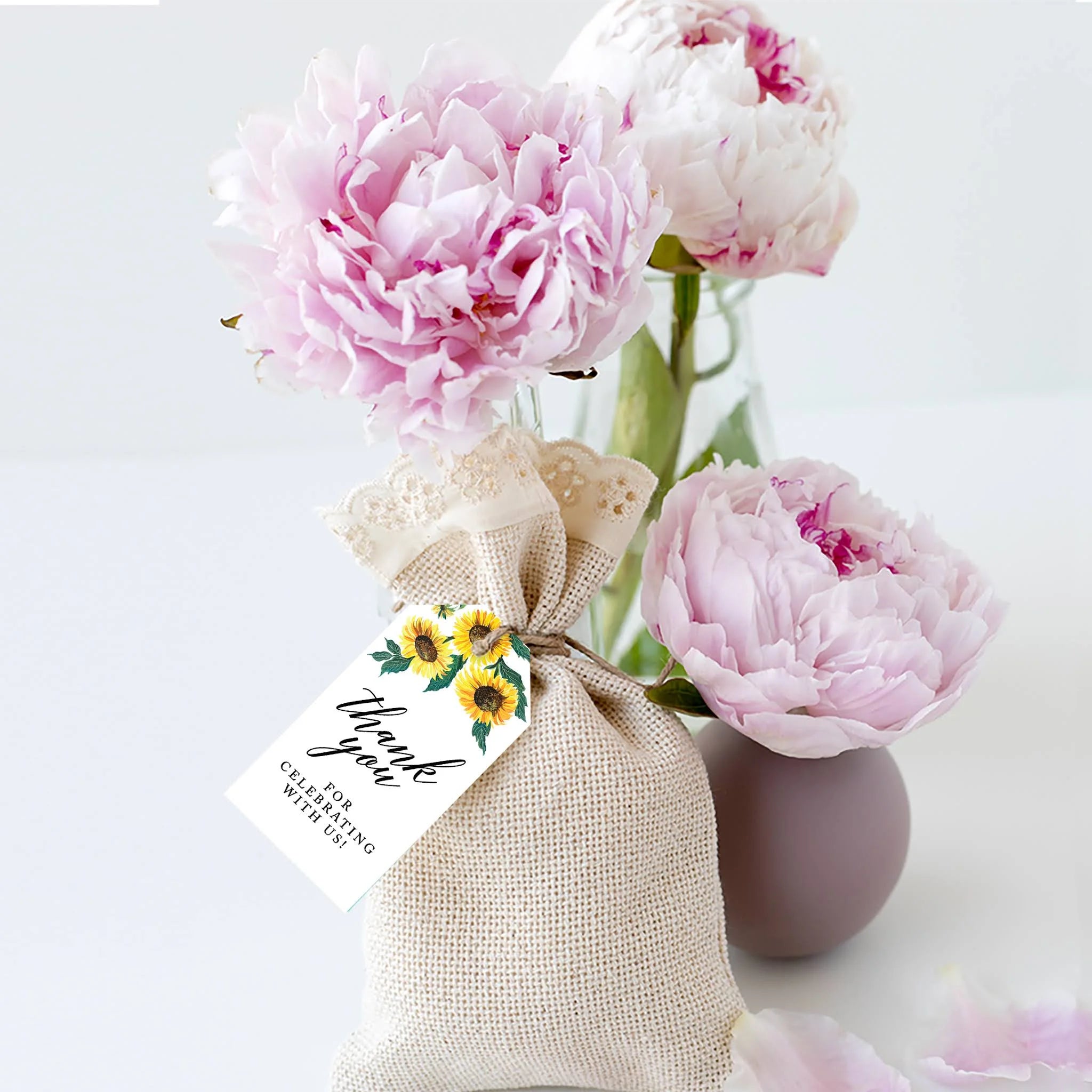 100-Pk Sunflowers Cardstock Gift Tags A9731