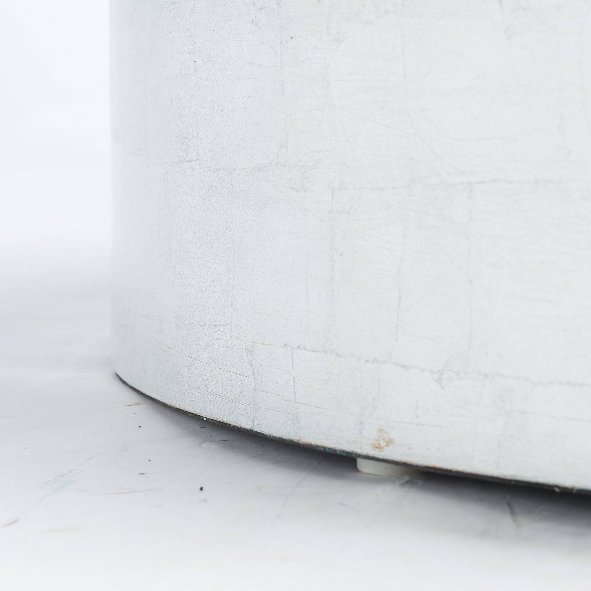 Light Pink Round Coffee Table I76983