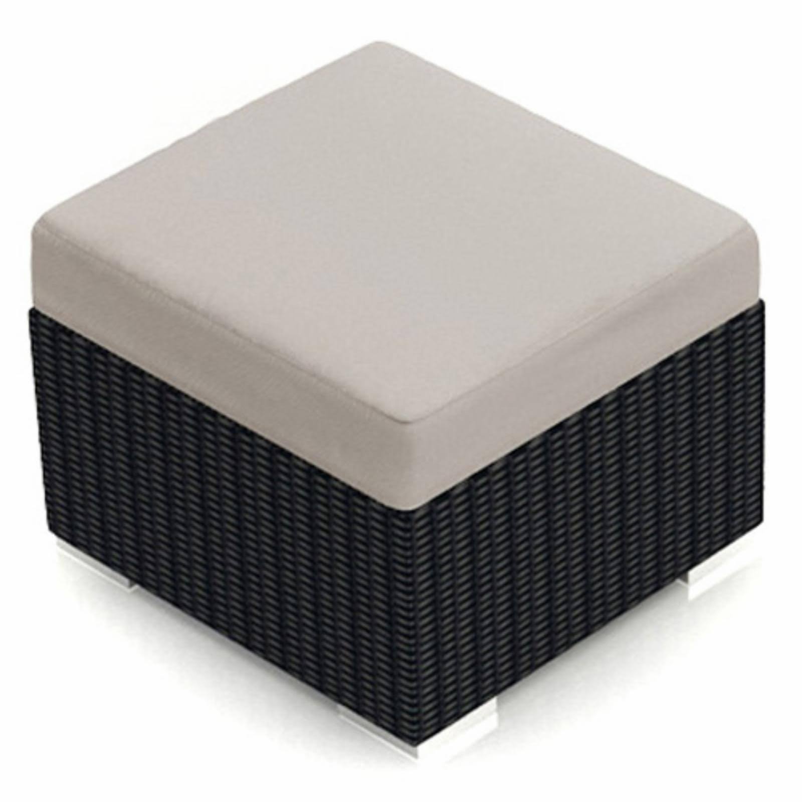 Wicker Ottoman V560643