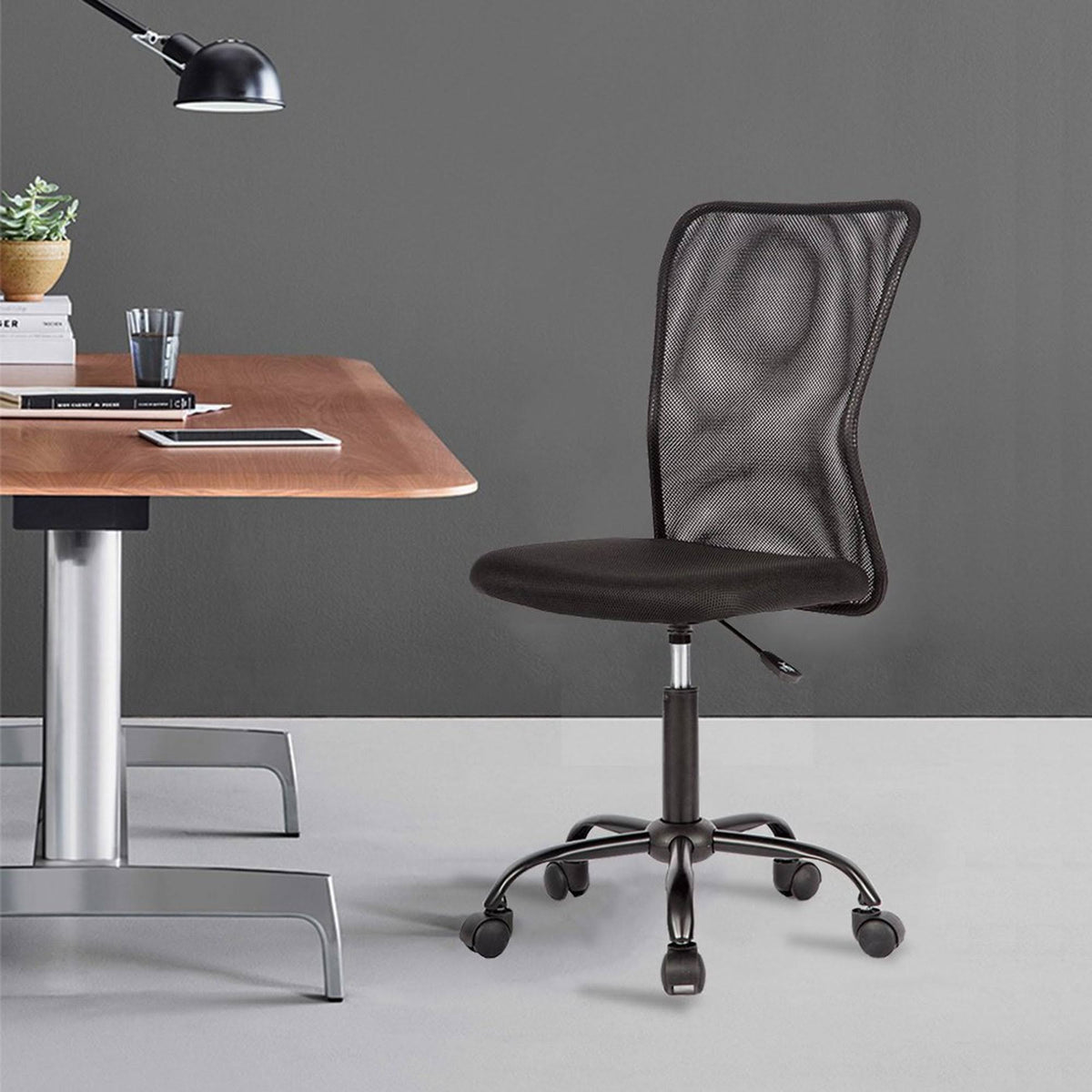Black Ergonomic Mesh Chair V612